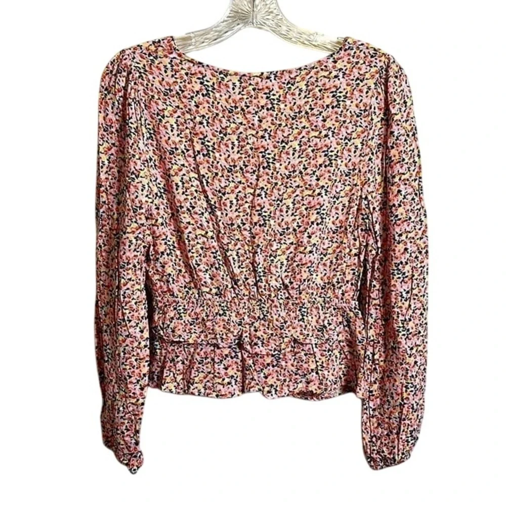 Sadie & Sage Peplum Top Womens Medium Pink Floral Twist Front Prairie Dainty‎